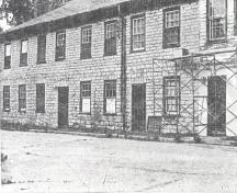 Vue arrière du bâtiment, 1968; Parks Canada Agency/Agence Parcs Canada, Documentation Centre/Centre de documentation, 1968.