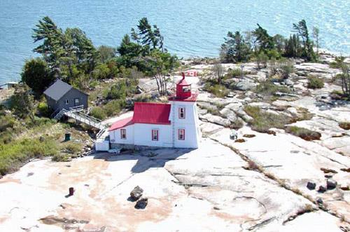 General view of the light tower.