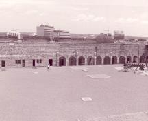 Édifice fédéral du patrimoine classé Saillant sud-est; Rhona Goodspeed, 1995