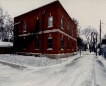 Rear and side façades of the Portage la Prarie Armoury.; Parks Canada Agency / Agence Parcs Canada.