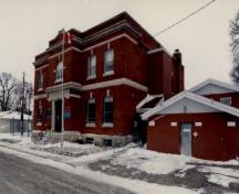 Corner view of the Portage la Prarie Armoury.; Parks Canada Agency / Agence Parcs Canada.