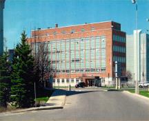 Vue générale de l'édifice sir Leonard Tilley, 2002.; Agence Parcs Canada / Parks Canada Agency, G. Charrois, 2002.