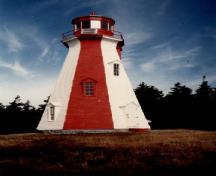 General view of the southwest elevations of the Lighttower at Henry Island, 1990.; Transport Canada / Transports Canada, 1990.
