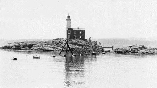 Vue arrière du phare Fisgard