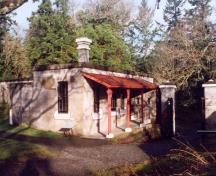 Photo extérieur; (J. Mattie, NHSD-HSB, Parks/Parcs Canada, 1997.)