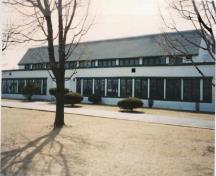 CFRB Hamilton (HMCS star), main fayade towards the harbour; built 1943, DND NSDWB designer.; (Ann Gillespie, 1992).