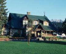General view of Jasper Park Information Centre National Historic Site of Canada.; Agence Parcs Canada / Parks Canada Agency