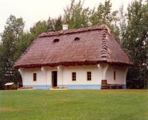 Édifice fédéral du patrimoine classé Maison de pionnier ukrainien; (Elk Island National Park [EINP], 1992.)