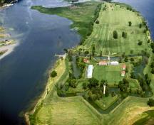Aerial view of Fort Lennox showing its position as an island in the Richelieu River.; Parks Canada Agency / Agence Parcs Canada.