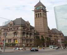 General view of Old Toronto City Hall and York County Court House, showing the solidity and sense of permanence conveyed by the rich texture and massive proportions of stone elements, 2007.; Old Toronto City Hall and York County Court House, deymosD, June 2007.