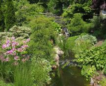 Vue générale des Jardins publics de Halifax, qui montre la grande diversité des espèces de plantes, y compris des plantes domestiques, exotiques et semi-tropicales, des floraisons et des feuillages bigarrés, 2010.; Halifax Public Gardens, Justin Paulson, 2010.