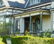 General view of 223 Robert Street, showing its materials and forms, all of which are consistent with domestic architecture in the Queen Anne Style, 2011.; Parks Canada Agency / Agence Parcs Canada, Andrew Waldron, 2011.