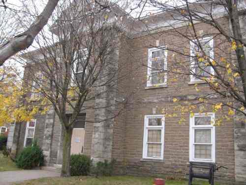 77 Beckwith St. North