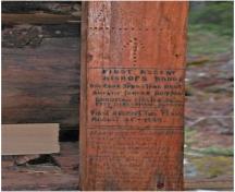 Detailed view of Glacier Circle Alpine Hut inscription; Parcs Canada - Parks Canada