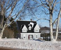 Front elevation from the road; Province of PEI, F. Pound, 2009