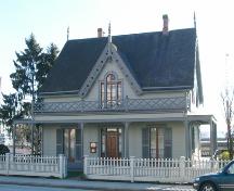 Exterior view of Irving House, 2004; City of New Westminster, 2004