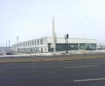 View of Hangar #14 from across Kingsway Avenue (November 2004); Alberta Culture and Community Spirit, Historic Resources Management Branch, 2004