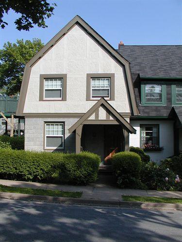 Front Elevation of Corner Unit