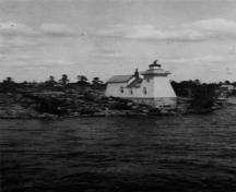 Vue historique du Phare à Pointe-au-Baril, 1908.; Library and Archives Canada / Bibliothèque et Archives Canada, 1908.