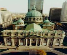 Cathédrale Marie-reine-du-monde, de haut; Parks Canada