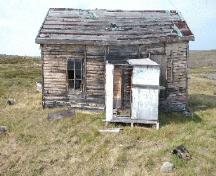 Élévation sud de la garage; Parks Canada Agency / Agence Parcs Canada, 2004.