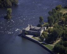Aerial view of Fort Chambly National Historic Site of Canada, 2009.; Agence Parcs Canada | Parks Canada Agency, 2009.