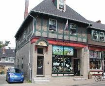 Detail of corner building, Hydrostone Market, Halifax, Nova Scotia, 2005.; Heritage Division, NS Dept. of Tourism, Culture and Heritage, 2005.