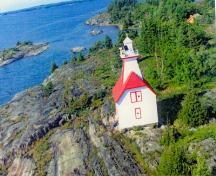 General view showing Light tower; Jones Island Rear Range; Canadian Coast Guard | Garde côtière canadienne
