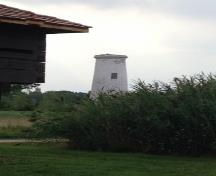 Vue générale depuis le blockhouse situé à 100 mètres au nord sur le phare de Bois Blanc Island; Parks Canada Agency | Agence Parcs Canada, J. MacLeod
