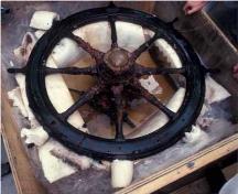 General view of the helm from the Wreck of Breadalbane.; Parks Canada Agency | Agence Parcs Canada