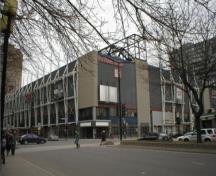 Corner view of the Montréal Forum, 2013.; Parks Canada Agency | Agence Parcs Canada, M. Paradis, 2013.