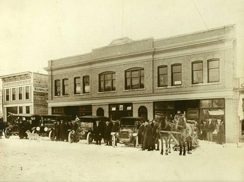 Historic exterior front view, 1912