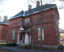 General view of 15-17 Lisgar Road showing the front facade.; National Capital Commission | Commission de la capitale nationale, 2010.