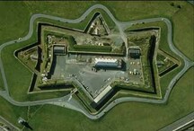 Vue aérienne de la nord du lieu historique national du Canada de la Citadelle-d'Halifax.; Parks Canada Agency / Agence Parcs Canada