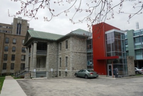 Façade et vue de côté