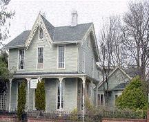 Exterior view of Wentworth Villa at 1156 Fort Street; Victoria Heritage Foundation, Derek Trachsel, 2005.