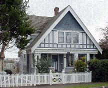 Exterior view of 1017 Catherine Street, 2003; Victoria Heritage Foundation, Derek Trachsel, 2005