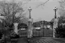 View of Rideau Hall secondary gates and fences, showing the proportion, scale, and detail of the secondary gates and perimeter fences as copied from the main gate, 1986.; Public Works and Government Services Canada / Travaux publics et Services gouvernementaux Canada, 1986.