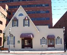 120, rue Carleton, vue de face montrant le toit à pignon; City of Fredericton