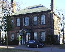 Vue de près des caractéristiques de devant; Town of Sackville